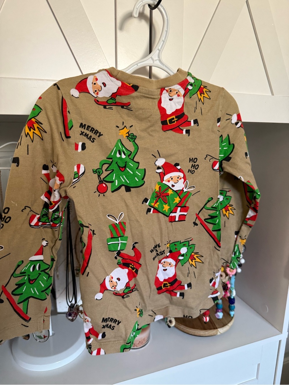 H&M Tan Kids Christmas Santa & Tree Graphic Top